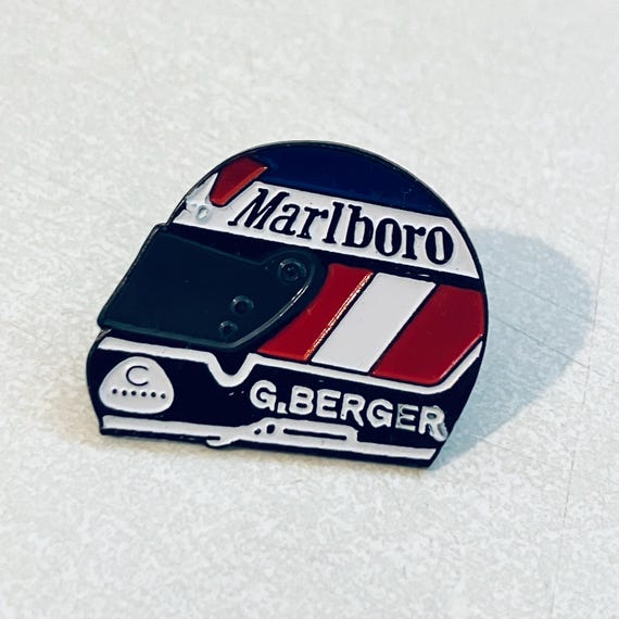 Marlboroレーシングカーピンバッジ