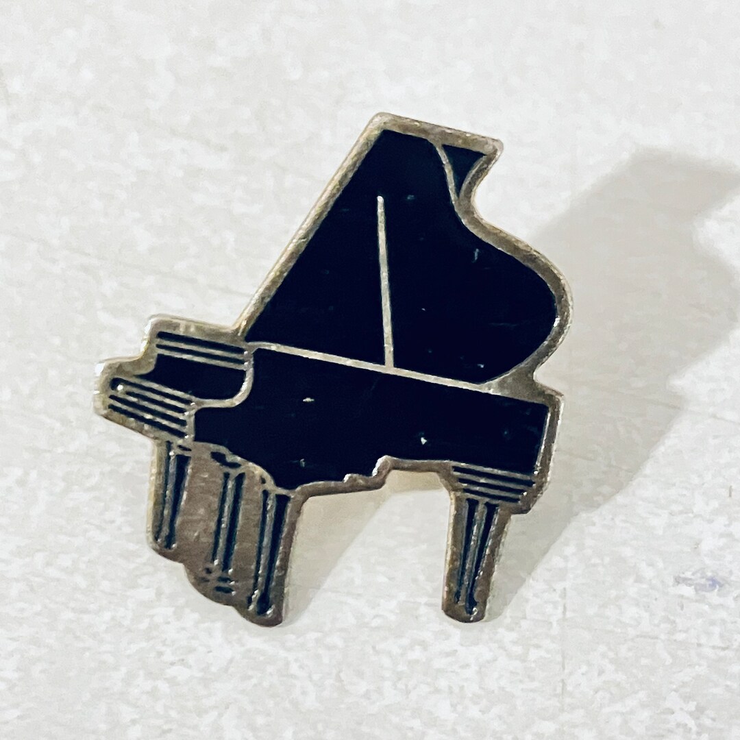 Vintage GRAND PIANO Lapel Pin, Enamel Pin, Pinback, Hat Pin, Piano Man
