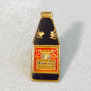 Vintage BUDWEISER Beer Bottle Lapel Pin, Enamel Pin, Pinback, Bartender Pin, Hat Pin, Badge, Bud Light, Widemouth
