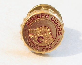 Épinglette de bouchon de bouteille de bière COORS banquet, épinglette en émail, épinglette, épinglette barman, épingle à chapeau, années 80, bouteille de bière en canette de bière