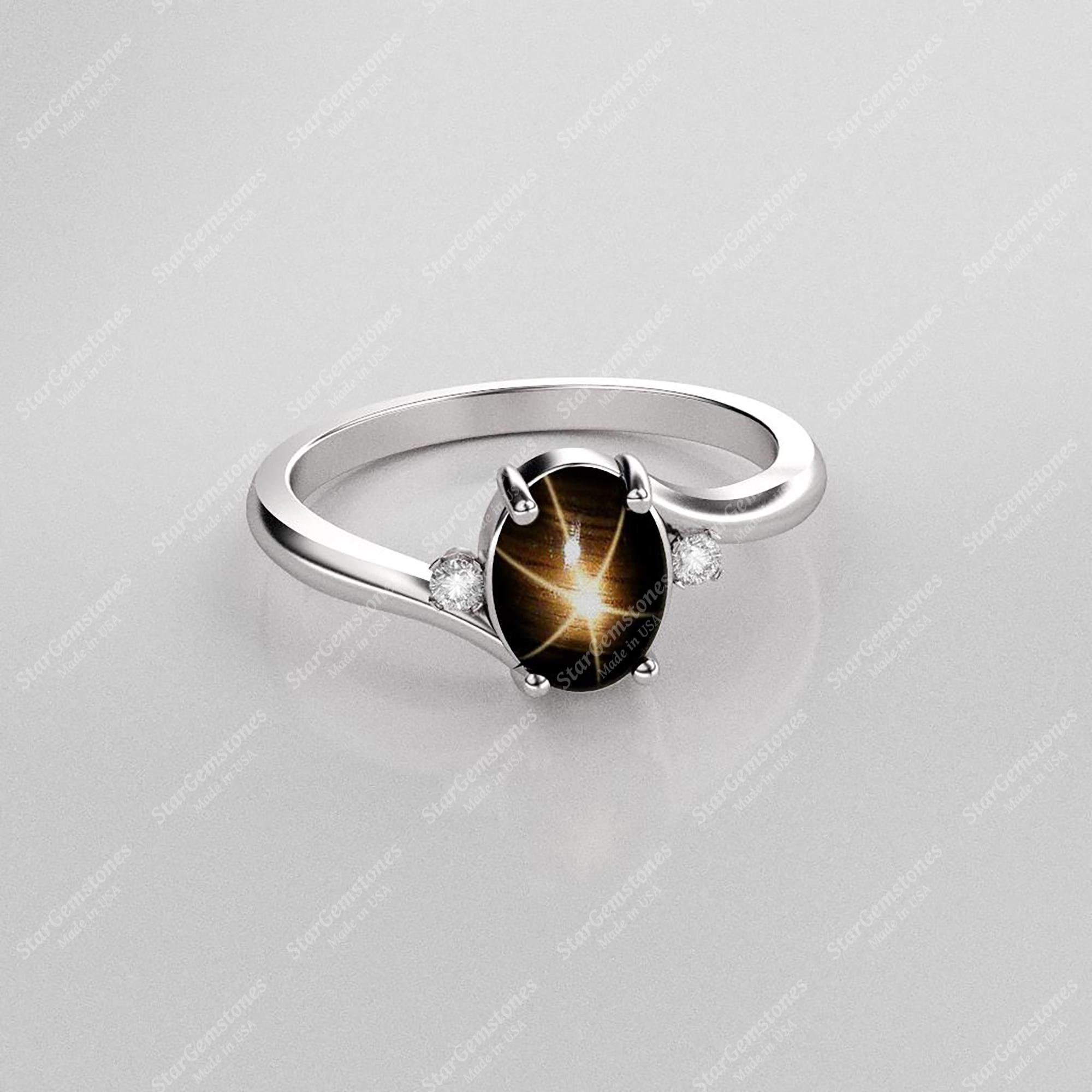 Oval Lab-Created Black Sapphire And 0.085 CT. T.W. Diamond Frame Triple Row Split Shank Ring In Sterling Silver | Peoples Jewellers - Foto 7