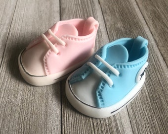 Gender reveal cake topper, gender reveal fondant shoes, Converse cake topper,  fondant shoes, fondant tapper, baby shower