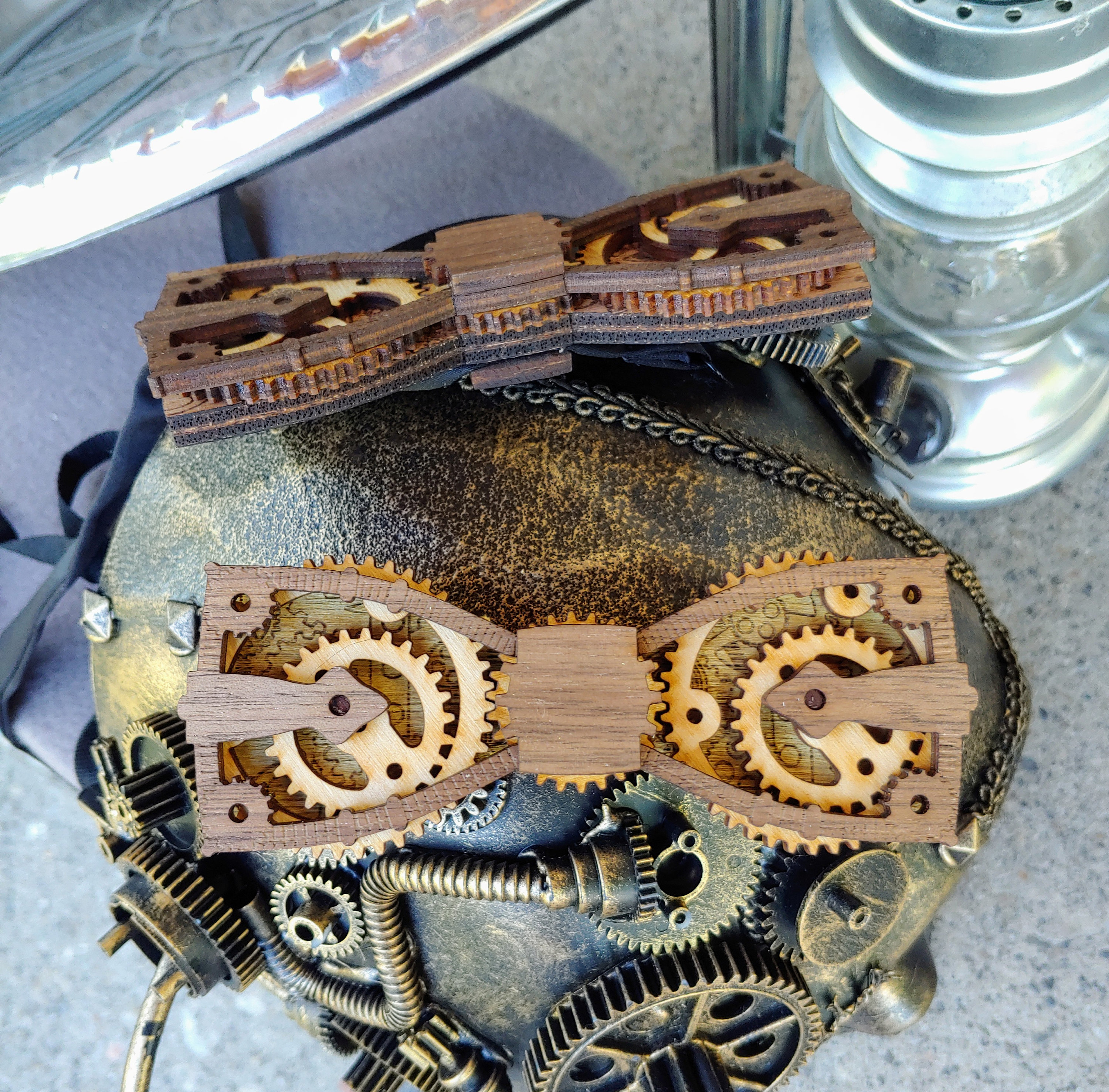 Kinetic Walnut Gear Bow Tie