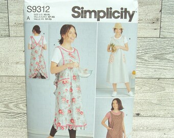 Simplicity Sewing Pattern 9312 Wraparound Apron in 2 Lengths Daisy Kingdom Aprons - Sizes XS to XL