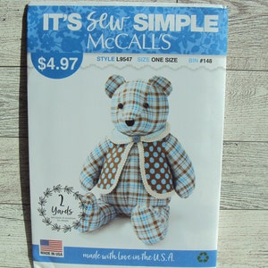 S8155, Simplicity Sewing Pattern Stuffed Bears with Clothes