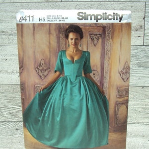 Simplicity Sewing Pattern 8411 - Misses 18th Century Dress with Panniers - Outlander Dress - Sizes 6 - 14 or 14 to 22