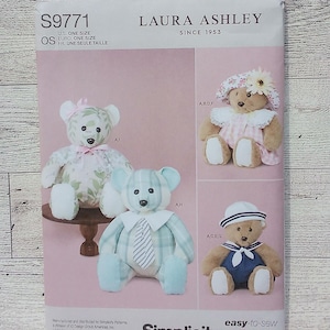 Simplicity Sewing Pattern 9771 - Plush Bear with Clothes and Hats by Laura Ashley - Memory Bear