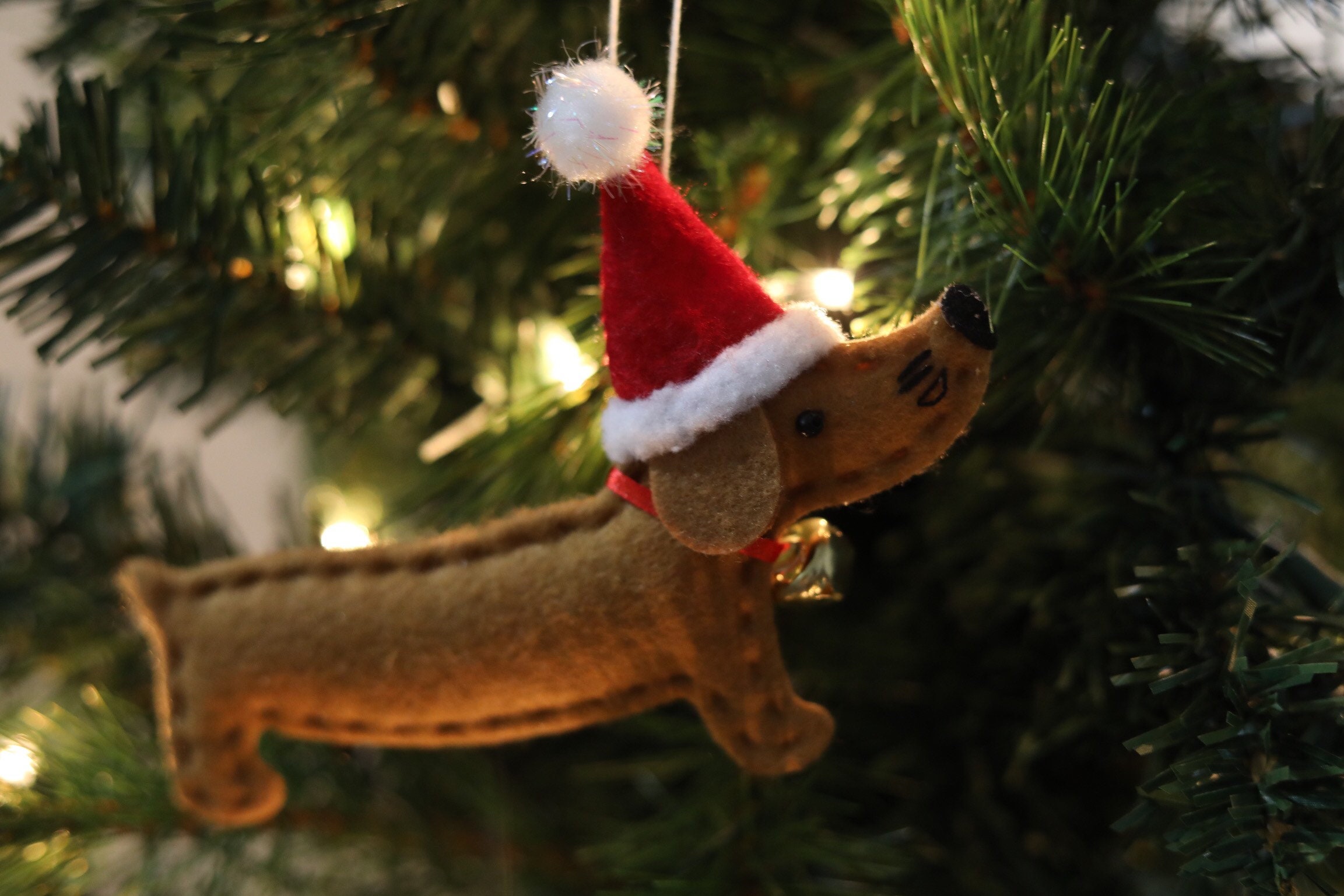 Personalized Dachshund dog Christmas ornament, sausage dog ornament, weiner dog ornament