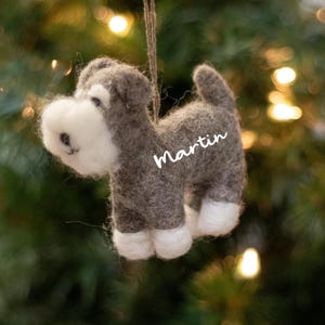 Adorno navideño personalizado con forma de perro Schnauzer