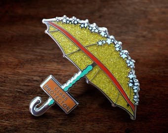 Buffy The Vampire Slayer: Class Protector Hard Enamel Pin (Gold Glitter Umbrella Buffy Summers)