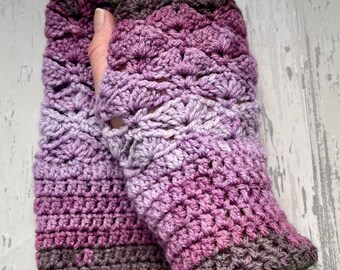Crochet Fingerless Gloves: Purple Fantail Wrist Warmers