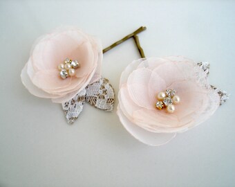 Blush Pale Pink Wedding Hair Accessory, Rustic Flower Girl Blush Hair Flowers, Small Burlap Flower Pin , Bridal Hair Clip, Wedding Headpiece