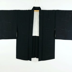 Delicate Maple Leaf Motif - Black Haori - Excellent Condition - Haori Cardigan for Women - Primary Fiber Silk - Vintage Haori