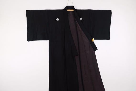Japanese Vintage Haori Black Kimono 正絹 Vintage Black Haori (Kimono Jacket) with Orange clouds
