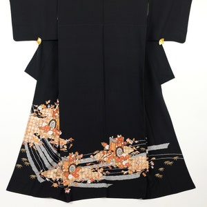 Kuro Tomesode with Traditional Motifs - Preloved Japanese Kimono - Traditional Clothing from Japan
