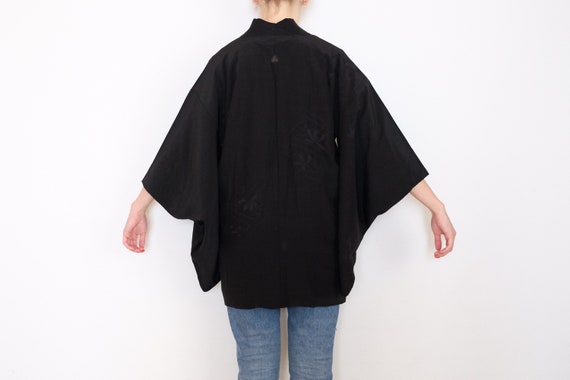 Black Haori - Delicate Floral Motif - Vintage Kim… - image 6