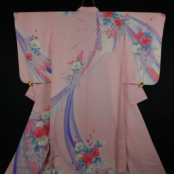 Gorgeous Pink Kimono - Floral Motifs