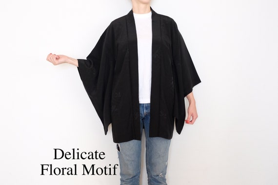 Black Haori - Delicate Floral Motif - Vintage Kim… - image 1