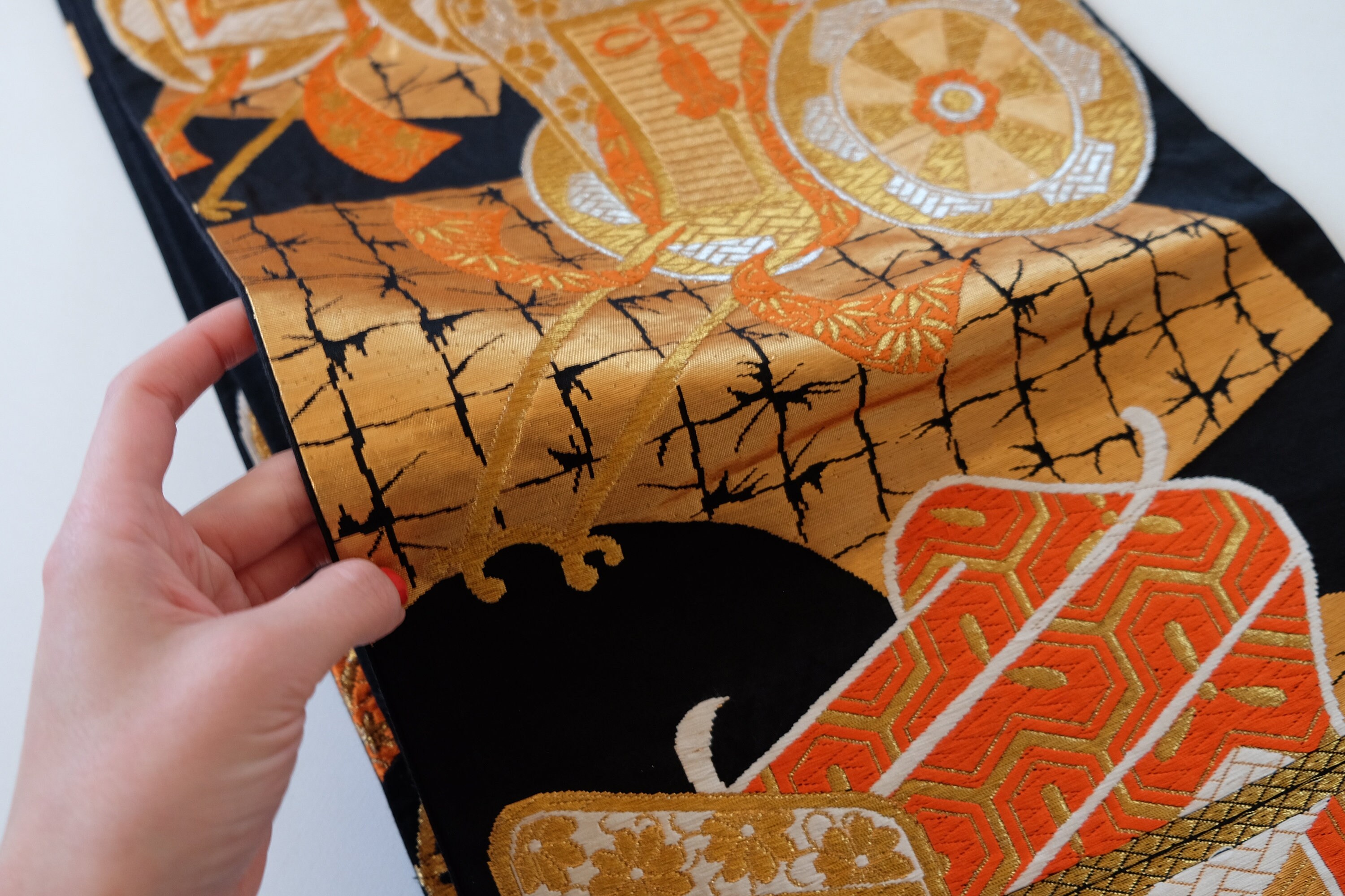 【洒落袋帯】一瞬で心奪う｜漆黒に朱赤の雪輪 アンティーク Obi/Vintage Black & Gold Obi - Japanese Traditional Motif - Fukuro Obi