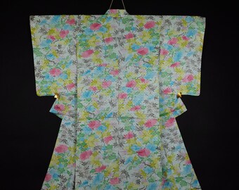 Beautiful Pastel Kimono - Kawaii Japanese Kimono - Vintage Clothing from Japan - Authentic Kimono - Kimono for Women