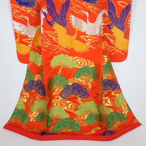 Uchikake Braut Kimono - Bunte Kraniche - Preloved japanische Kleidung