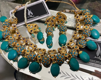 Kundan Indian Jewelry Set – Turquoise Gold Plated Necklace, Earrings and Tikka