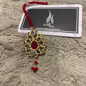 Red kundan mang Tikka, Indian tikka head jewelry, red tika , Furshi kundan Pakistan tikkah