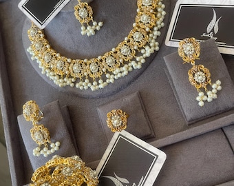 White Pearl South Asian Bridal Jewelry Set: Necklace, Earrings, Tikka, Bangles