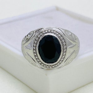 925 Sterling Silver Ring- Natural Black Spinel- Faceted Gemstone Ring- Textured Band Ring- Stacking Ring- Birthstone Ring- Everyday Ring