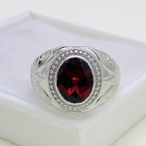 925 Sterling Silver Ring- Natural Garnet Ring- Faceted Gemstone Ring- Textured Band Ring- Stacking Ring- Birthstone Ring- Everyday Ring