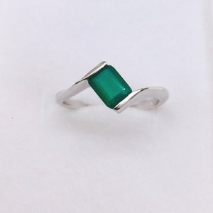 925 Silver Ring- Natural Green Onyx Ring- Unisex Ring- July Birthstone Ring- Promise Ring- Silver Onyx Ring- Christmas Gift- Dainty Ring