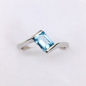 925 Silver Ring- Natural Blue Topaz Ring- Unisex Ring- November Birthstone Ring- Promise Ring- Silver Topaz Ring- Christmas Gift