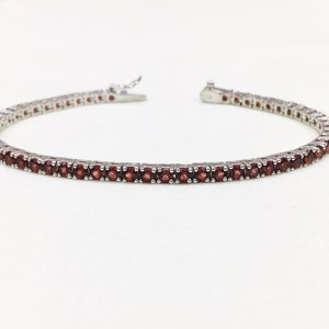 Pulsera de Plata 925- Pulsera Granate- 4MM Redonda- Pulsera de Piedra de Nacimiento de Enero- Pulsera de Plata Granate- Regalo de Boda- Pulsera Delgada- Regalo
