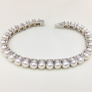 Sterling Silver Bracelet- Pearl Bracelet- Wedding Bracelet- Round bracelet- Statement Bracelet- Wedding Gift- Cabochon Bracelet- Bracelet