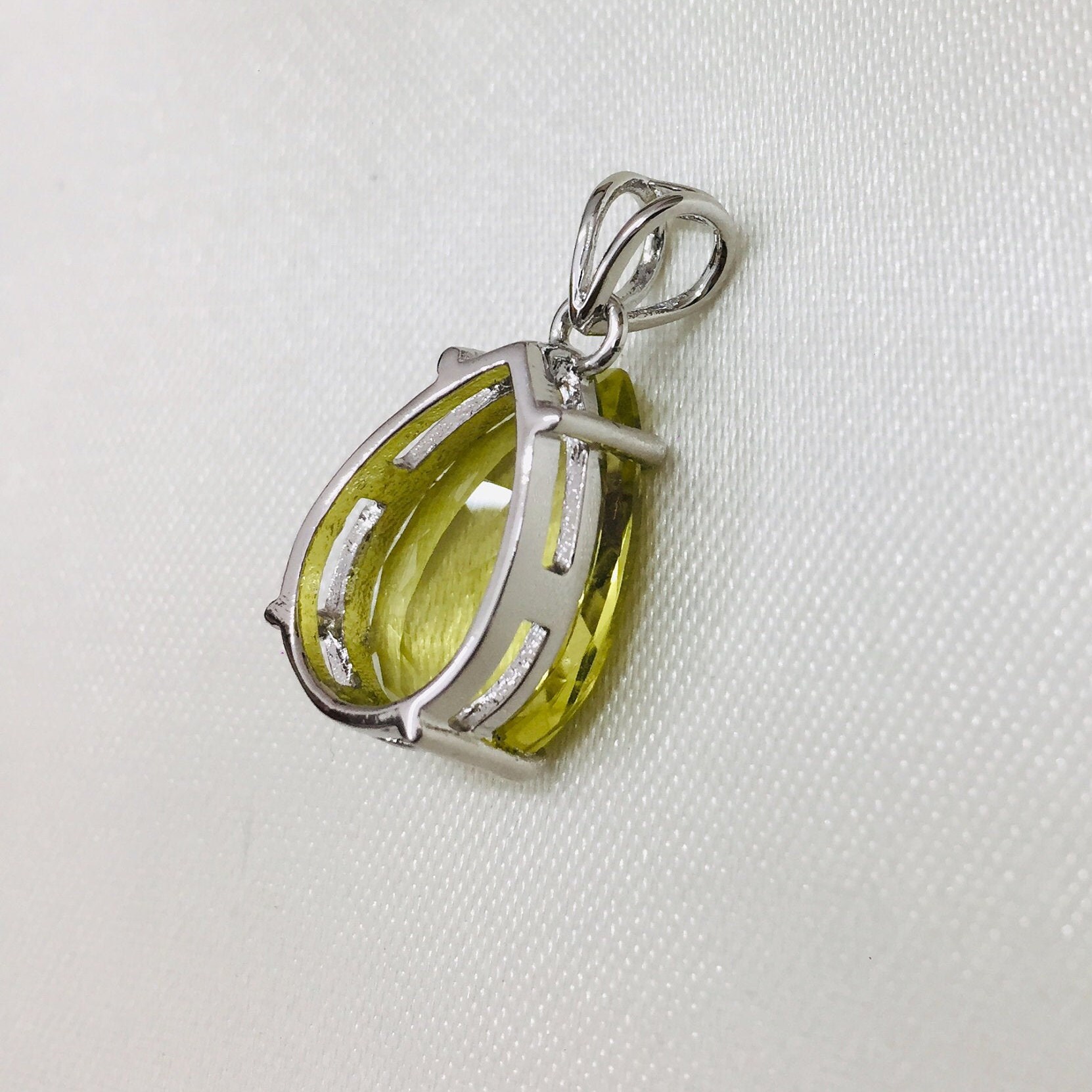 Pendentif Larme Argent 925 Avec Topaze Citron Naturelle – Fait Main Inde