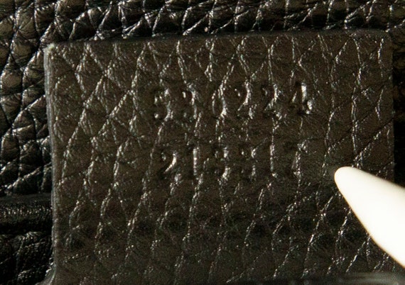 TRUTH About KELLY POCHETTE Closeup In-depth Review + What's in my Bag? 