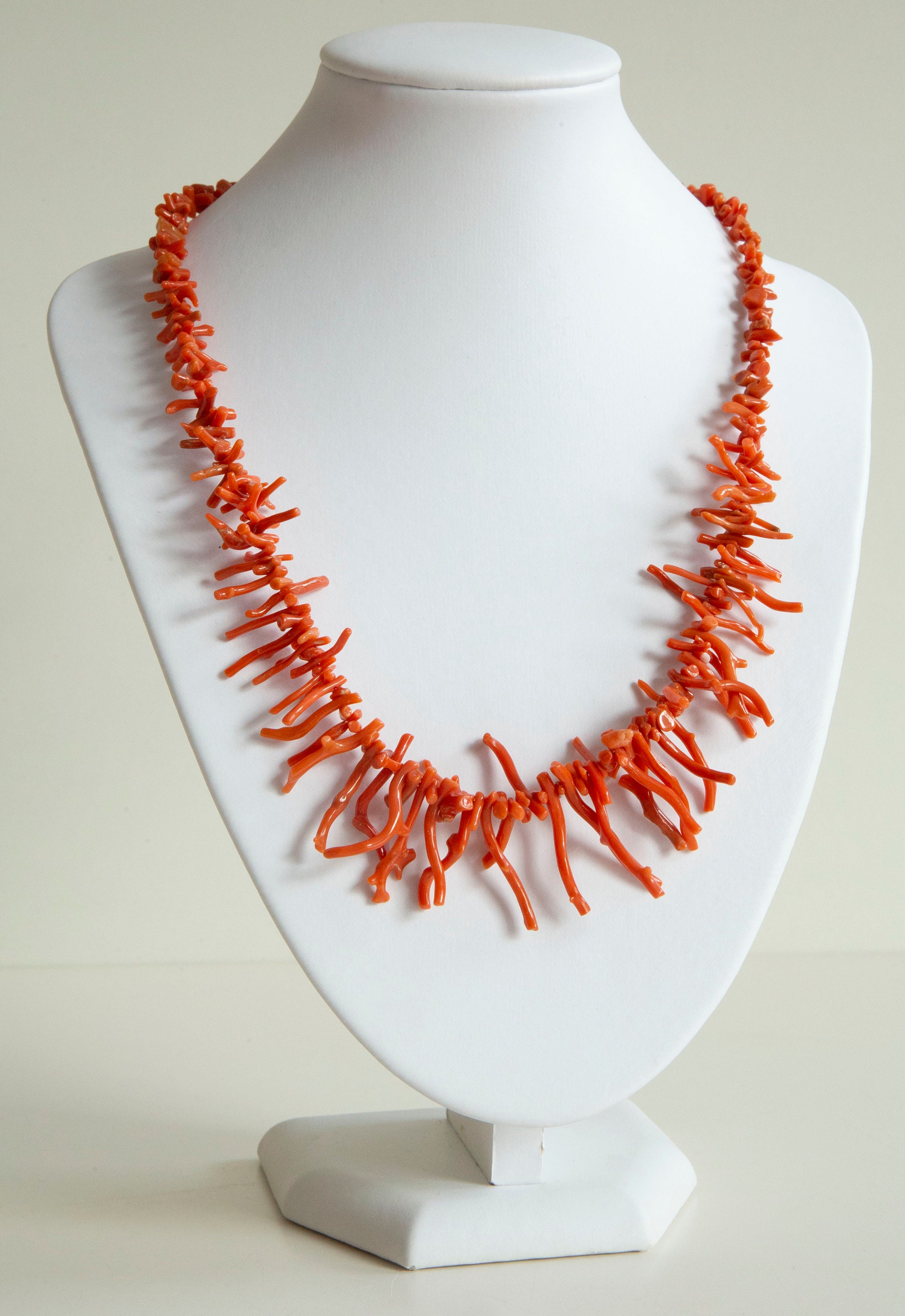 Lot - Vintage Natural Red Branch Coral Necklace