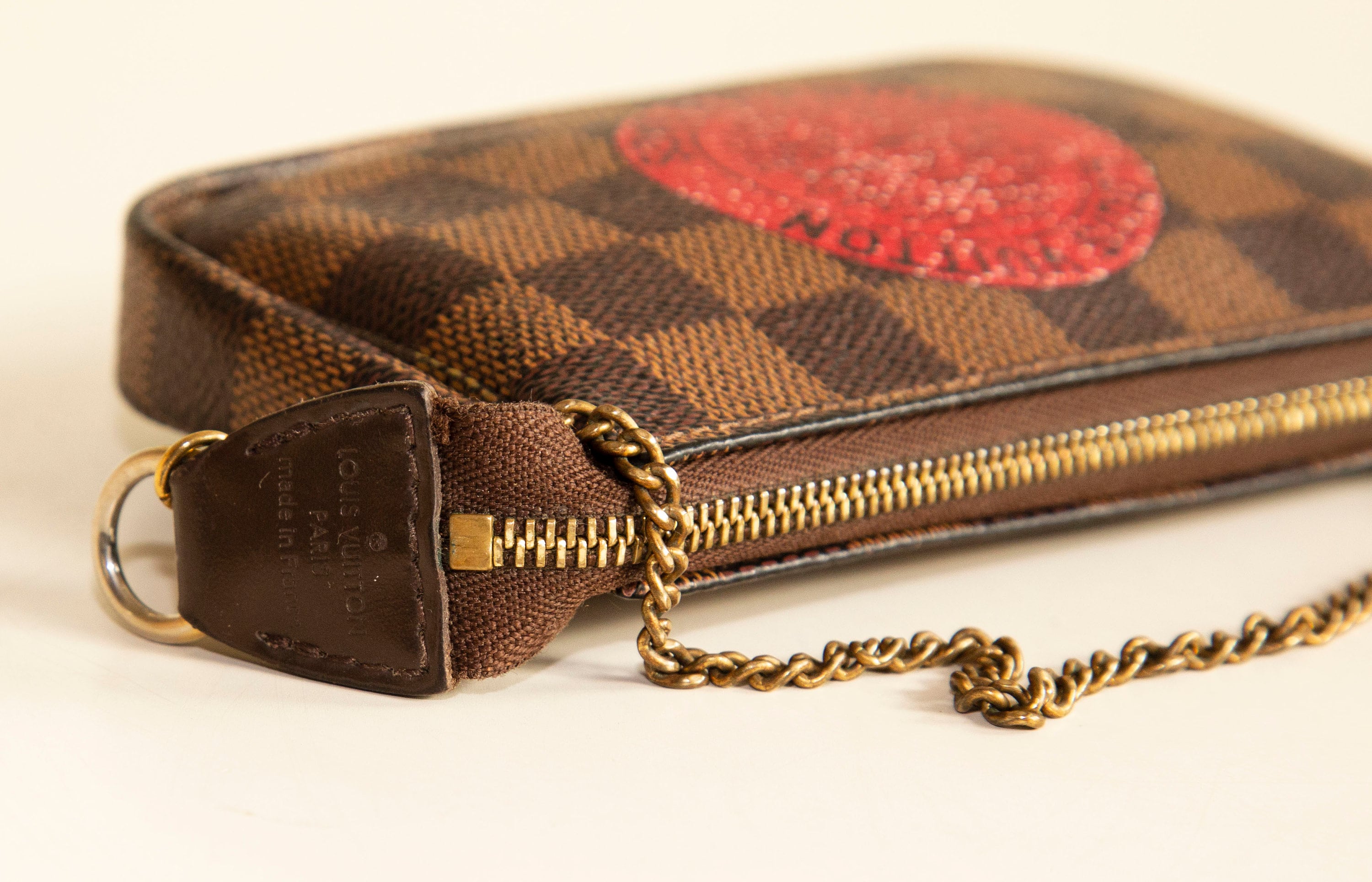 Louis Vuitton Trunks & Bags Limited Edition Pochette in Good -  Sweden