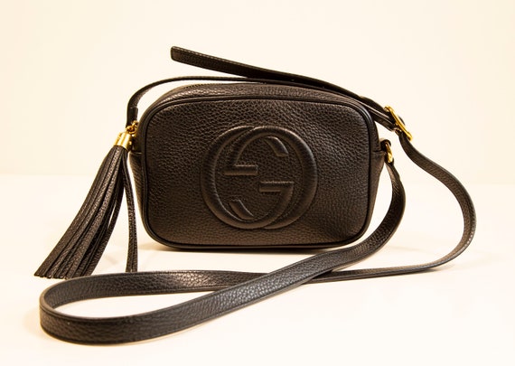 Gucci Soho Mini Disco Crossbody Bag aus schwarzem Leder in sehr gutem Vintage Zustand Etsy