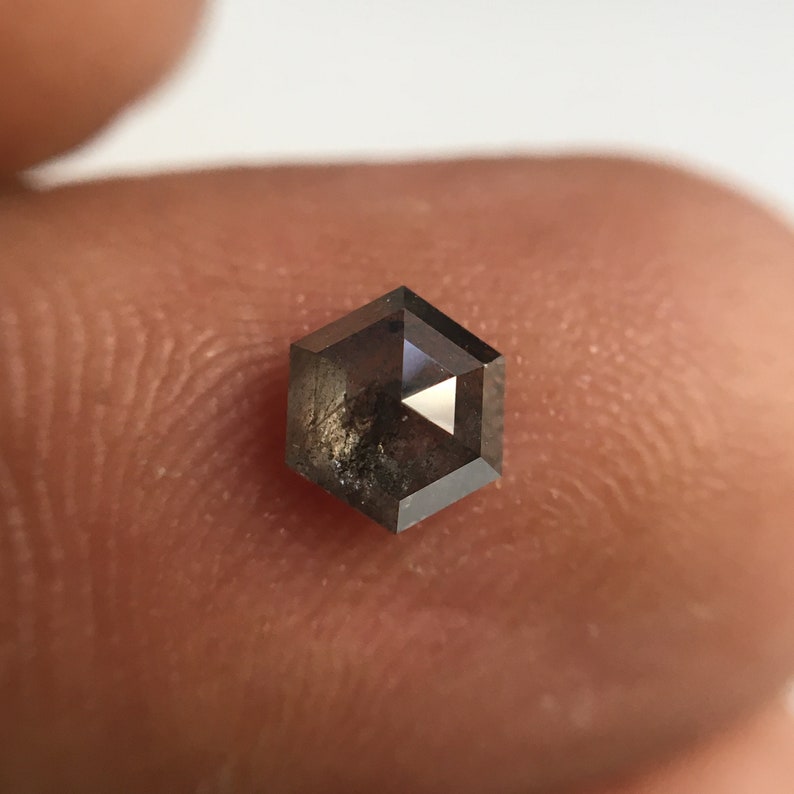 0.48 Ct Fancy Gray Hexagon Shape Natural Loose Diamond 5.32 mm X 4.61 mm X 2.38 mm Hexagon shape loose diamond for Jewelry making SJ0140