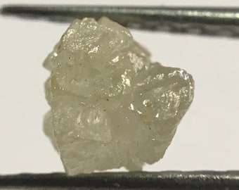 Cristal de diamante gris en bruto de 0,79 ct: extraído de la tierra, Sudáfrica