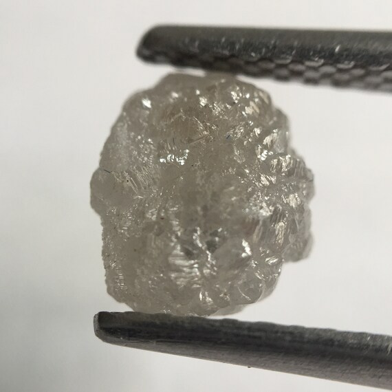 1,39 ct naturel brut brut non-coupe Loose Loose Loose gris diamant couleur 7,00 mm x 6,62 mm, brut diamant cristal terre extrait origine Afrique du Sud 5fdab8 1,39 ct naturel brut brut non-coupe Loose Loose Loose gris diamant couleur 7,00 mm x 6,62 mm, brut diamant cristal terre extrait origine Afrique du Sud 5fdab8