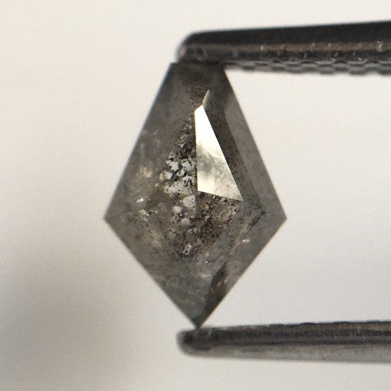 0.68 Ct Natural Shield Shape Loose Diamond 6.90 Mm X 4.80 Mm - Etsy