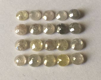 7,61 kt natuurlijke roosgeslepen diamanten: lichtgeel en grijs, 4 mm