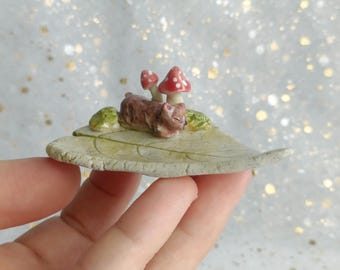 Resting Brown Bear Ceramic Trinket Dish. Incense Dish. Handmade Pottery. Beautiful Collectibles. Special Gift for Loved Ones