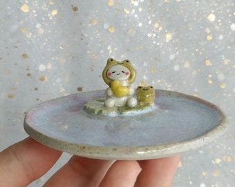 Frog Buddy Ceramic Trinket Dish. Incense Dish. Handmade Pottery. Beautiful Collectibles. Special Gift for Loved Ones