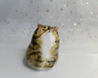 Chonky Cat Ceramic Bud Vase. Calico Cat. Dried Flowers Vase. Incense Holder. Handmade Pottery. Beautiful Collectibles