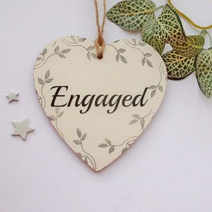 Vintage Look Door Plaque Engaged /Vacant Double Sided Sign Wooden Heart Plaque