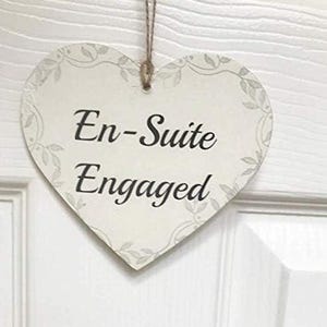Vintage Look En-Suite Plaque Engaged /Vacant Double Sided Heart Wooden Plaque