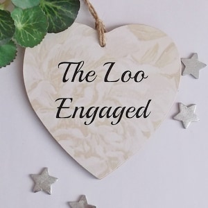 Plain The Loo Door Plaque Engaged /Vacant Double Sided Sign Wooden Heart Plaque